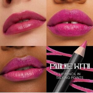 Vibrant MAC "Macximal" Sleek Satin Lipstick